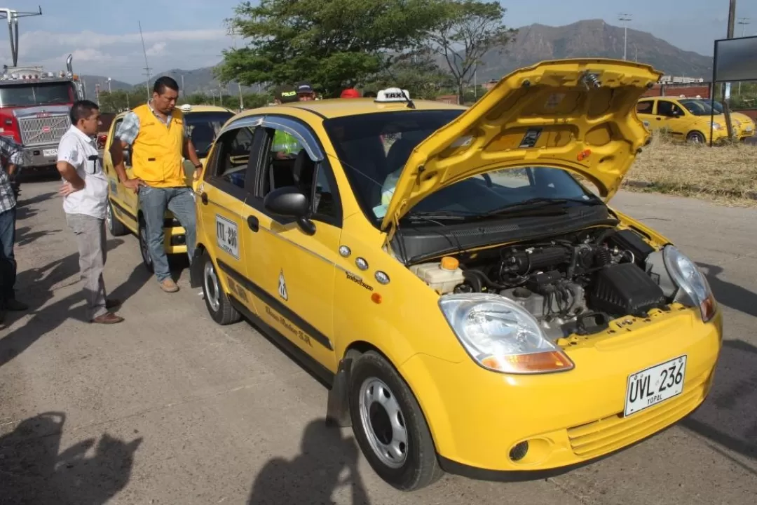 A partir del próximo lunes 26 de enero de 2015 en las instalaciones del Terminal de Transportes, la revisión de los 592 vehículos de servicio público tipo taxi que circulan en Yopal.